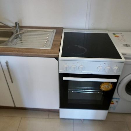 Alster Hamburg - Saniertes Und Mobliertes Apartment Mit Bad Und Kuche Ngoại thất bức ảnh